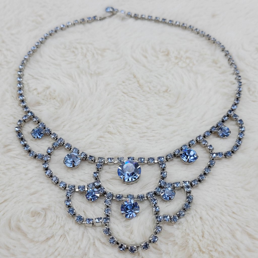 1950s Ice Blue Rhinestone Scallop Drop Necklace